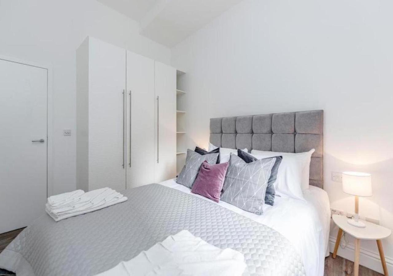 런던 White Piccadilly 아파트 외부 사진