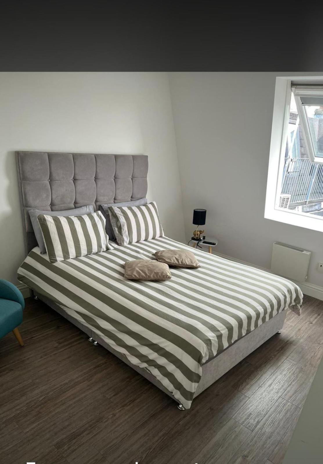 런던 White Piccadilly 아파트 외부 사진
